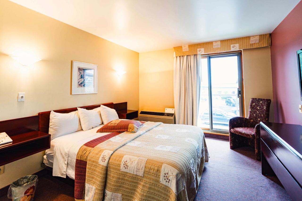 Auberge Harris Saint-Jean-sur-Richelieu Exterior photo